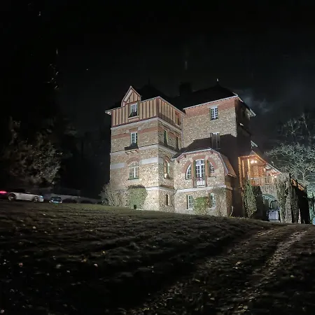 Le Manoir Du Cerf 4*